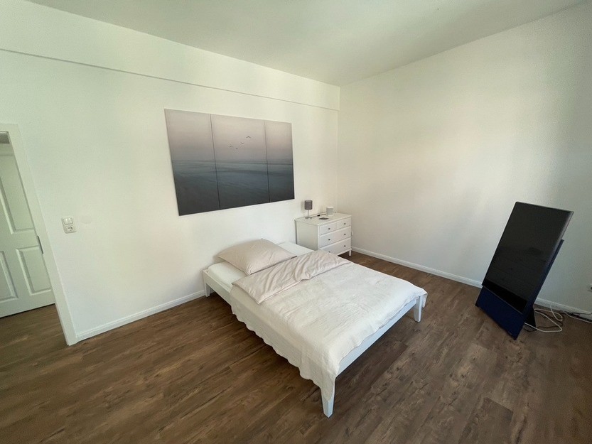 R-2L#*** S T A N D A R D Shared Apartment in Frankfurt-City (2 Bedroom) ***