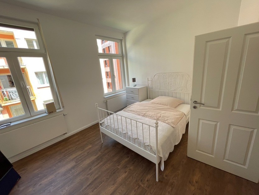 R-2L#*** S T A N D A R D Shared Apartment in Frankfurt-City (2 Bedroom) ***