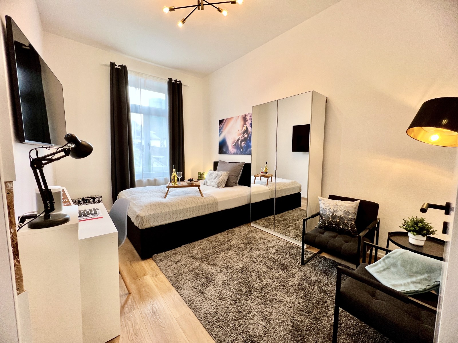 P5-3L#*** S T A N D A R D Shared Apartment Frankfurt-City (2 Bedroom) ***