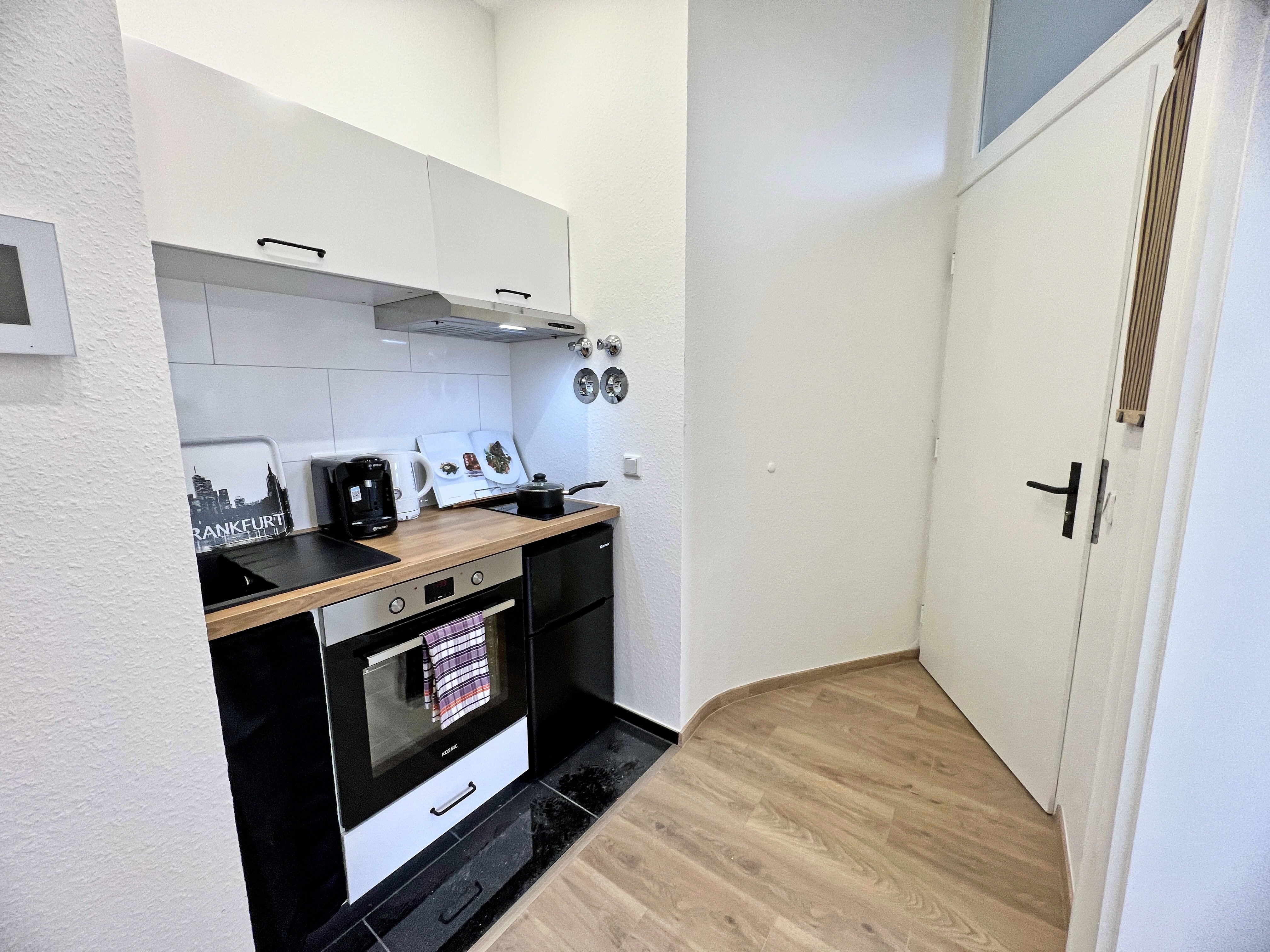 P5-3L#*** S T A N D A R D Shared Apartment Frankfurt-City (2 Bedroom) ***