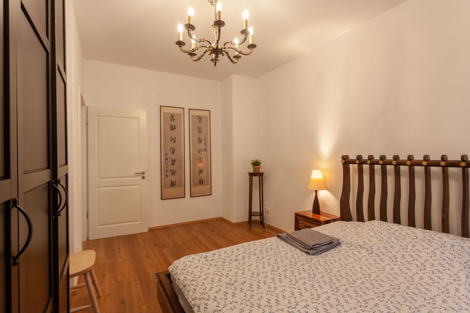 ZV-ER#*** P R I M E Business Apartment in Nordend with garden***