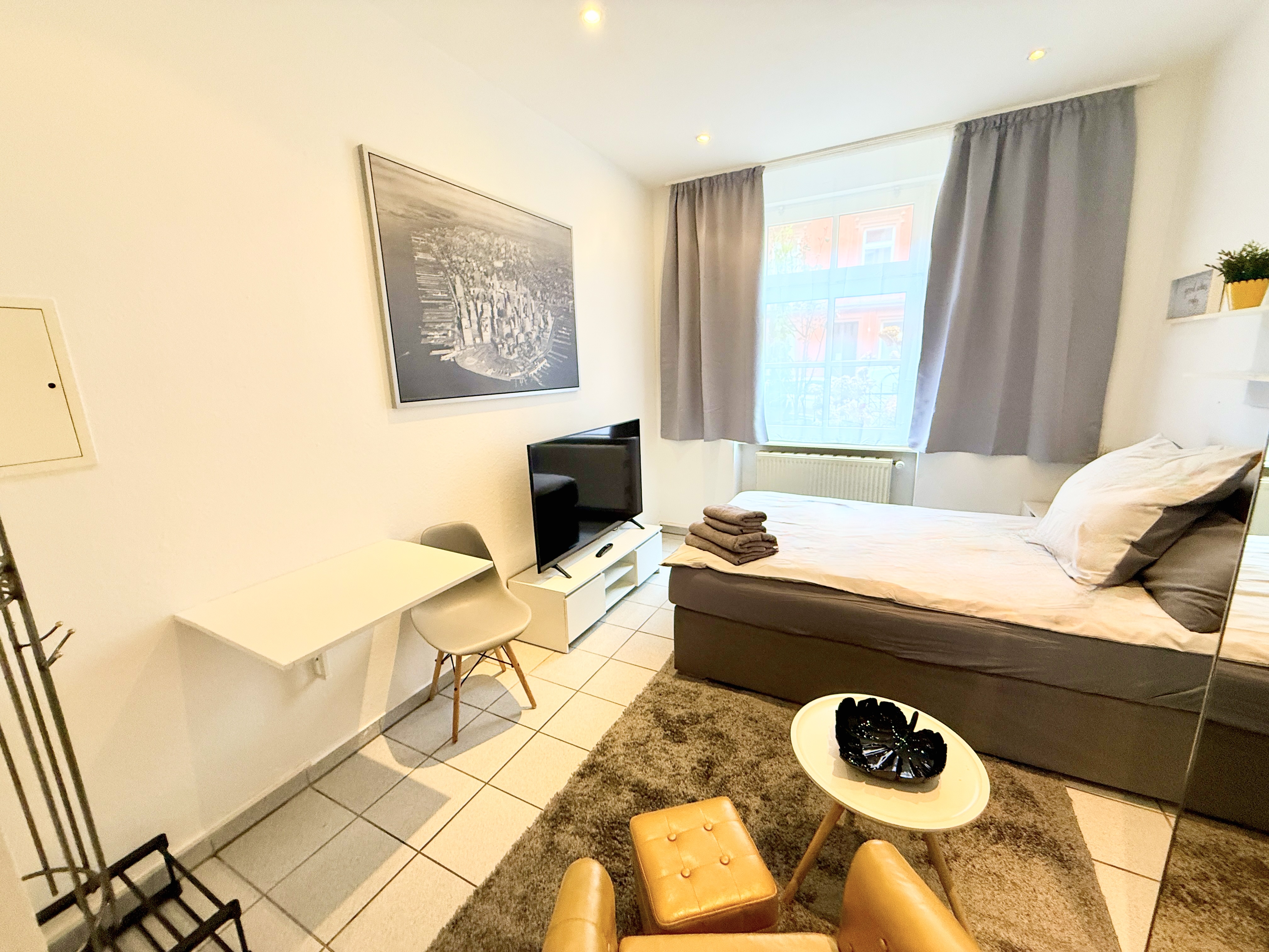 HV-ER#*** S T A N D A R D Studio Apartment, Frankfurt-Nordend, nähe Bergerstr. ***