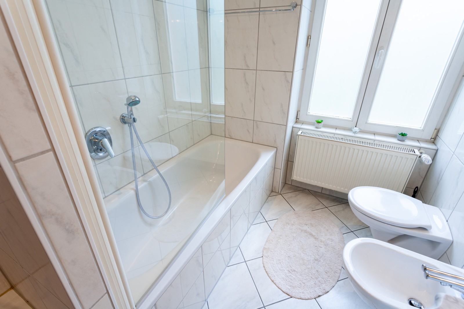 E-1L#*** S T A N D A R D Shared Apartment Frankfurt-Gutleut (3 Bedroom) ***