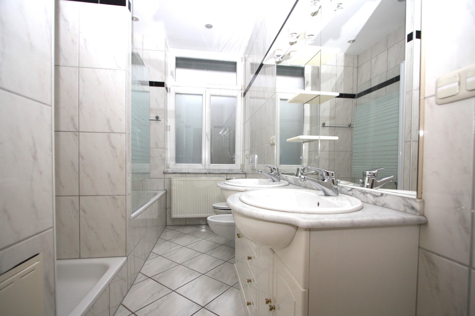 E-2L#*** S T A N D A R D Shared Apartment Frankfurt-Gutleut (3 Bedroom) ***