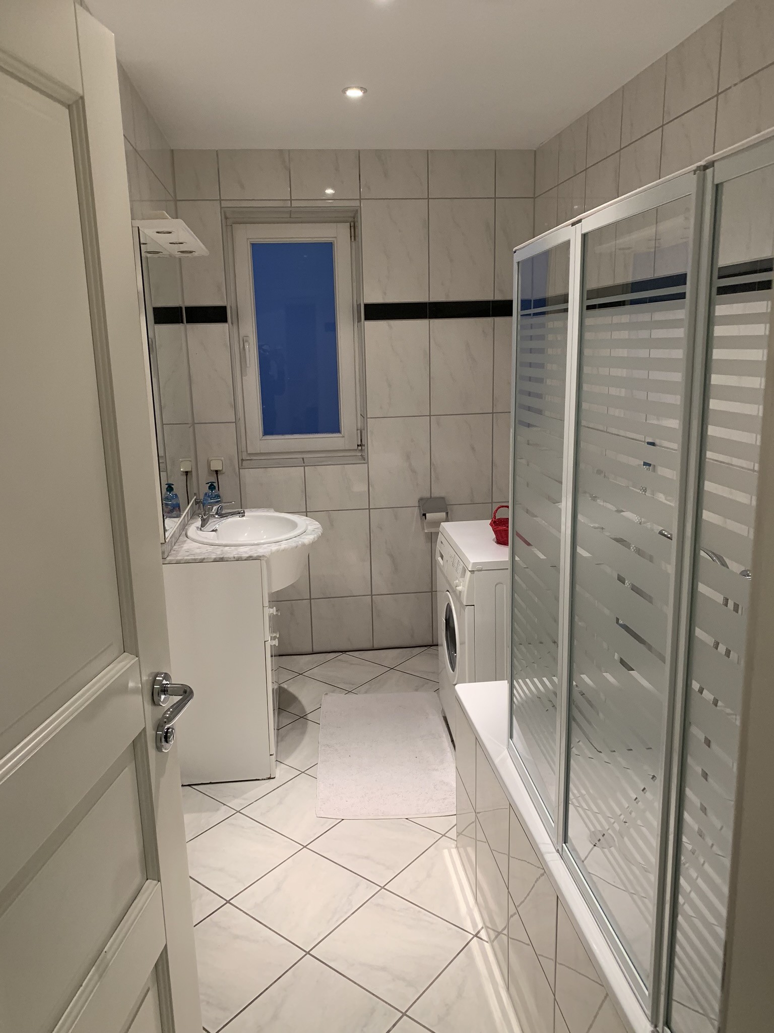 E-DR#*** P R I M E Shared Apartment in Frankfurt-Gutleut (2 bedroom)***