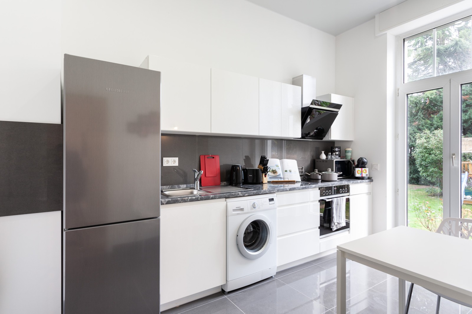 F34-EL#*** P R I M E Studio Apartment mit Wintergarten in Rödelheim ***