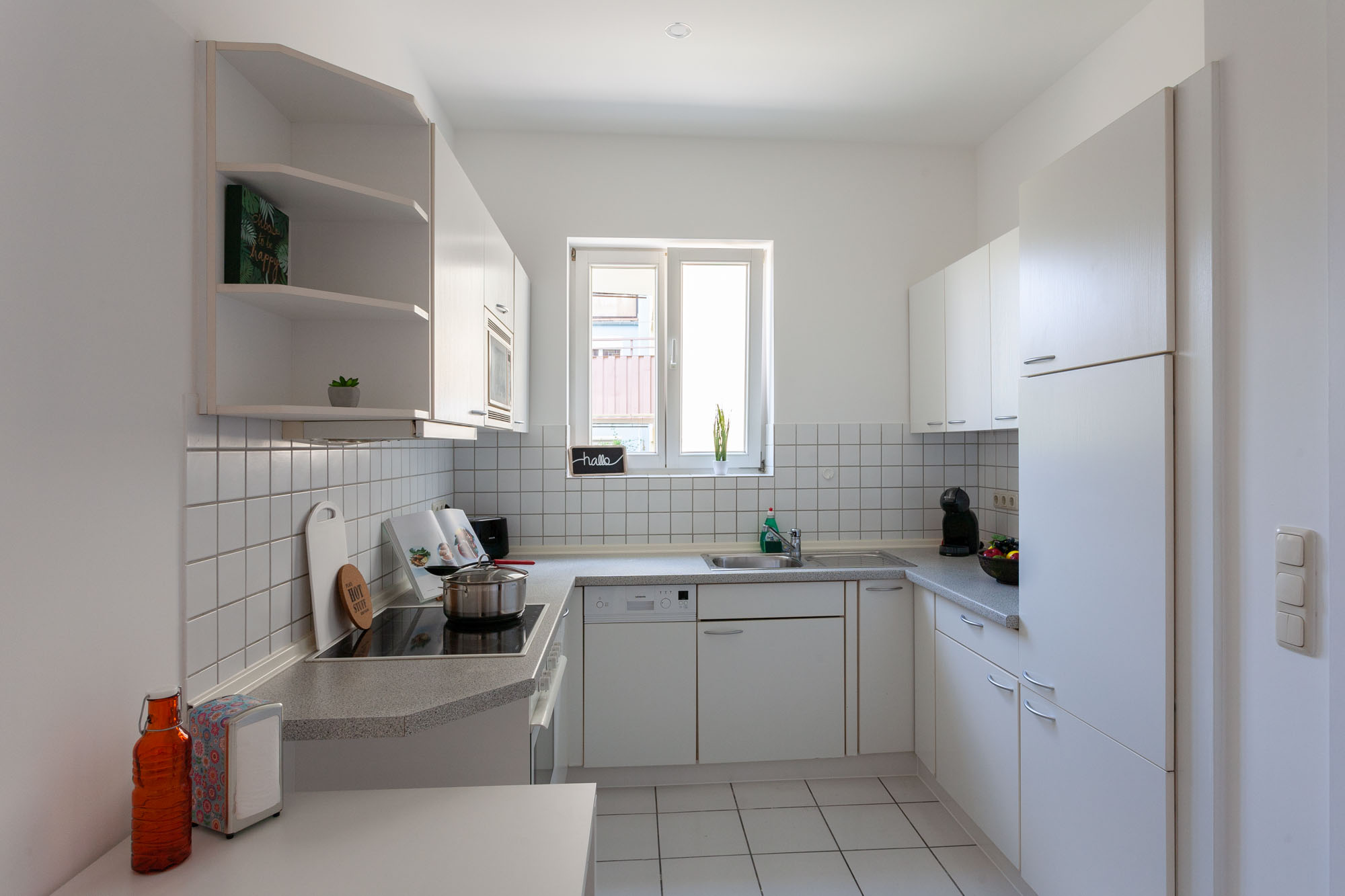 F35-ER#*** P R I M E Business Apartment in Frankfurt Rödelheim ***