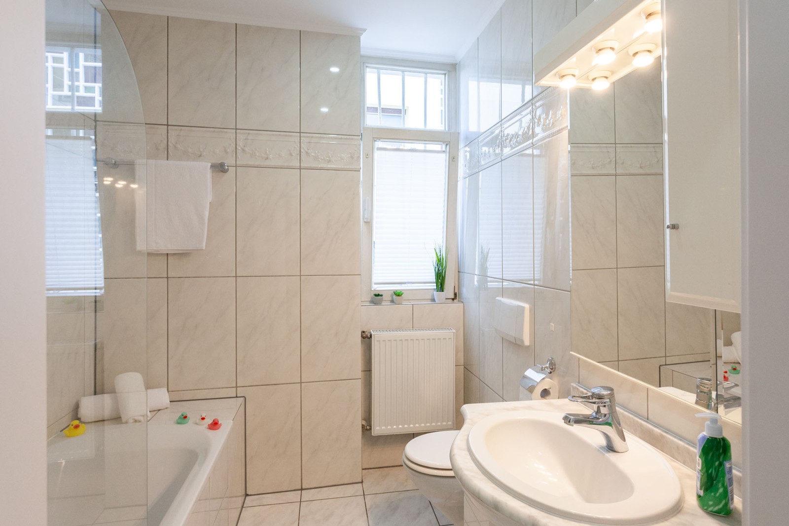 F35-ER#*** P R I M E  Business Apartment In Rödelheim ***