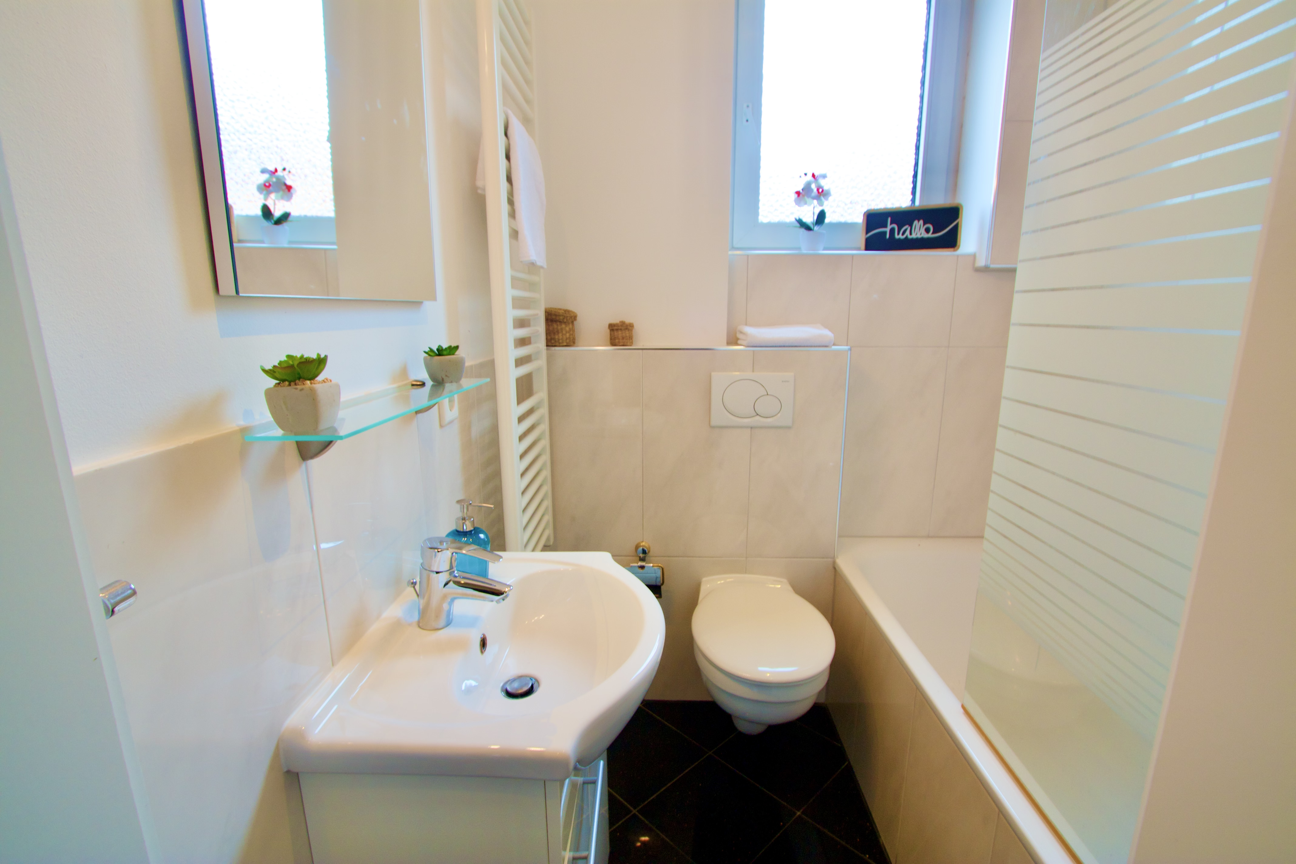 HV-3L#*** S T A N D A R D Business Apartment close to Bergerstr. ***