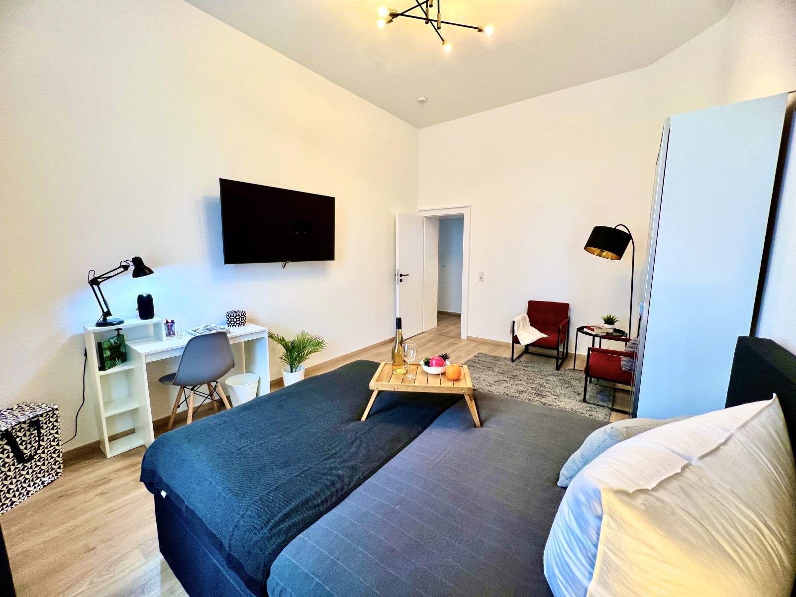 P5-1L#*** S T A N D A R D Shared Apartment Frankfurt-City (2 Bedroom) ***