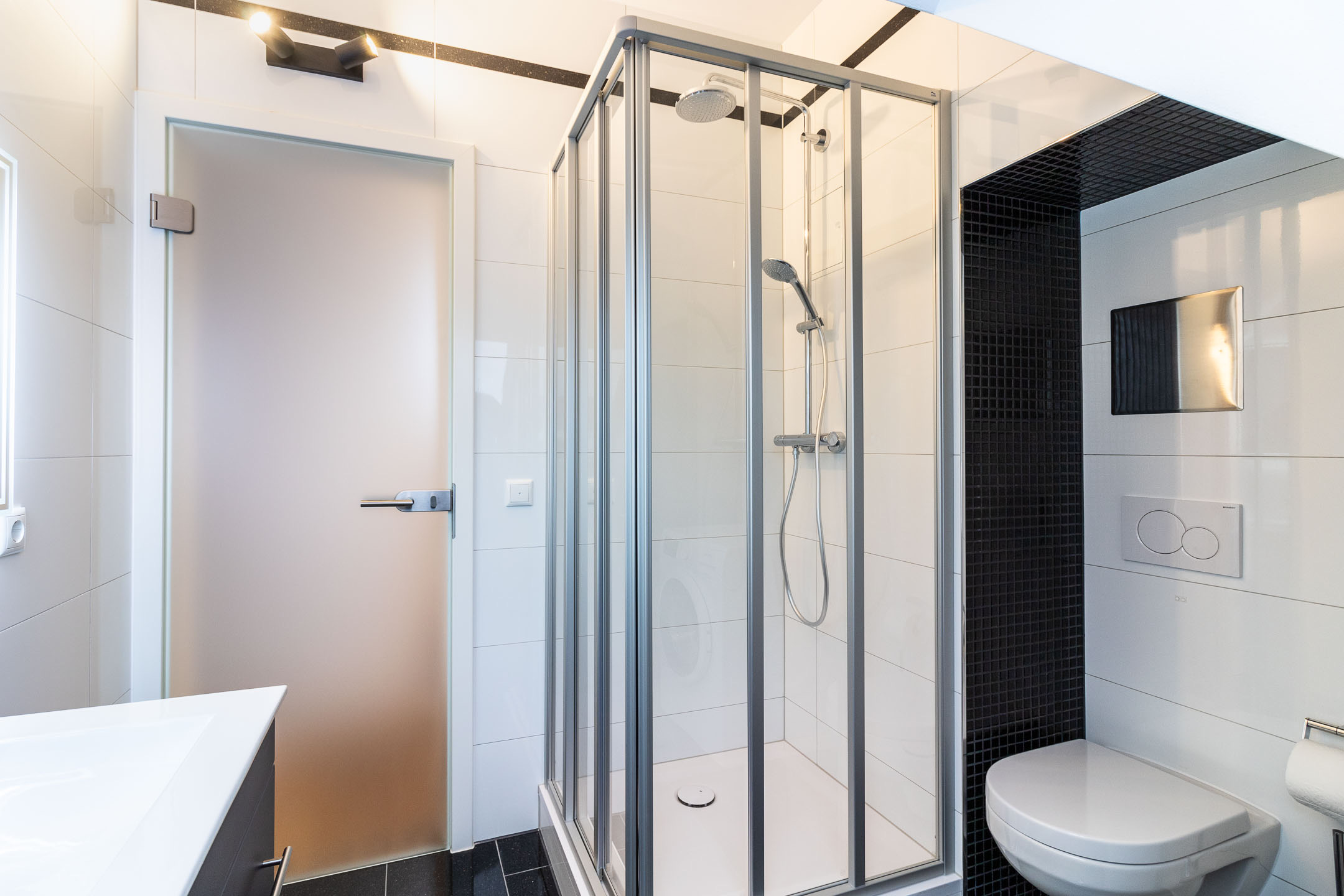 S20-DR#*** P R I M E Shared Apartment Frankfurt-Gallus (3 Bedroom) ***