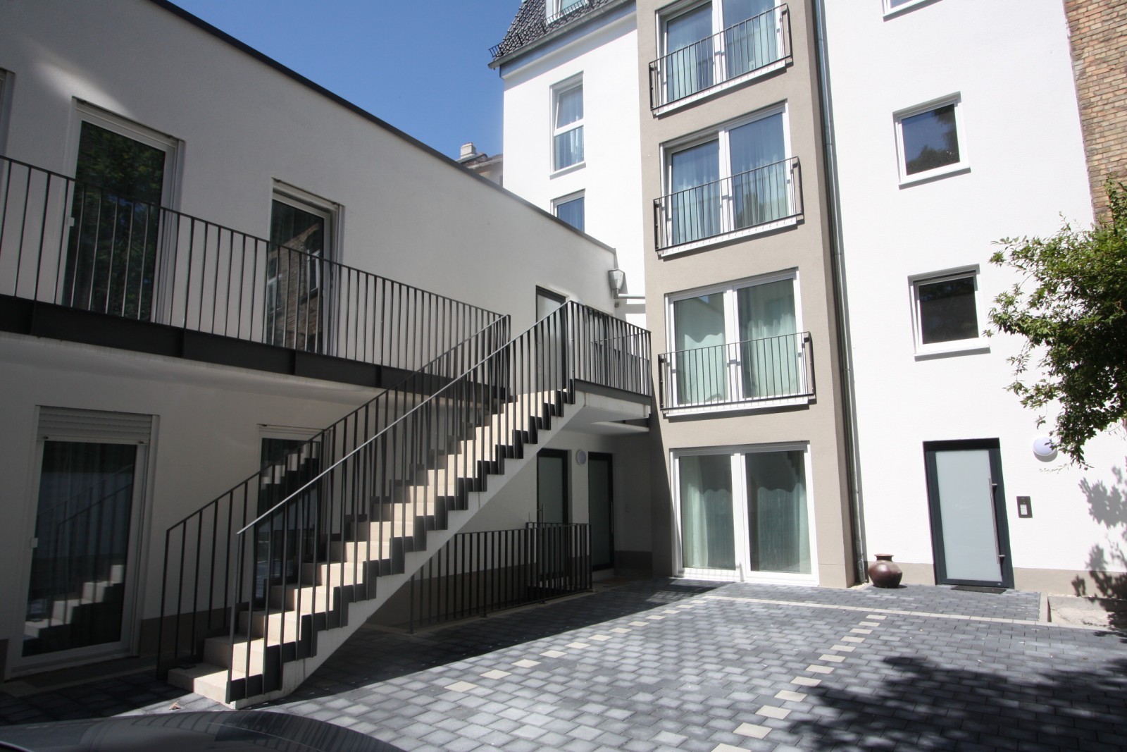 ZH-2R#*** S T A N D A R D Studio Apartment in Nordend ***