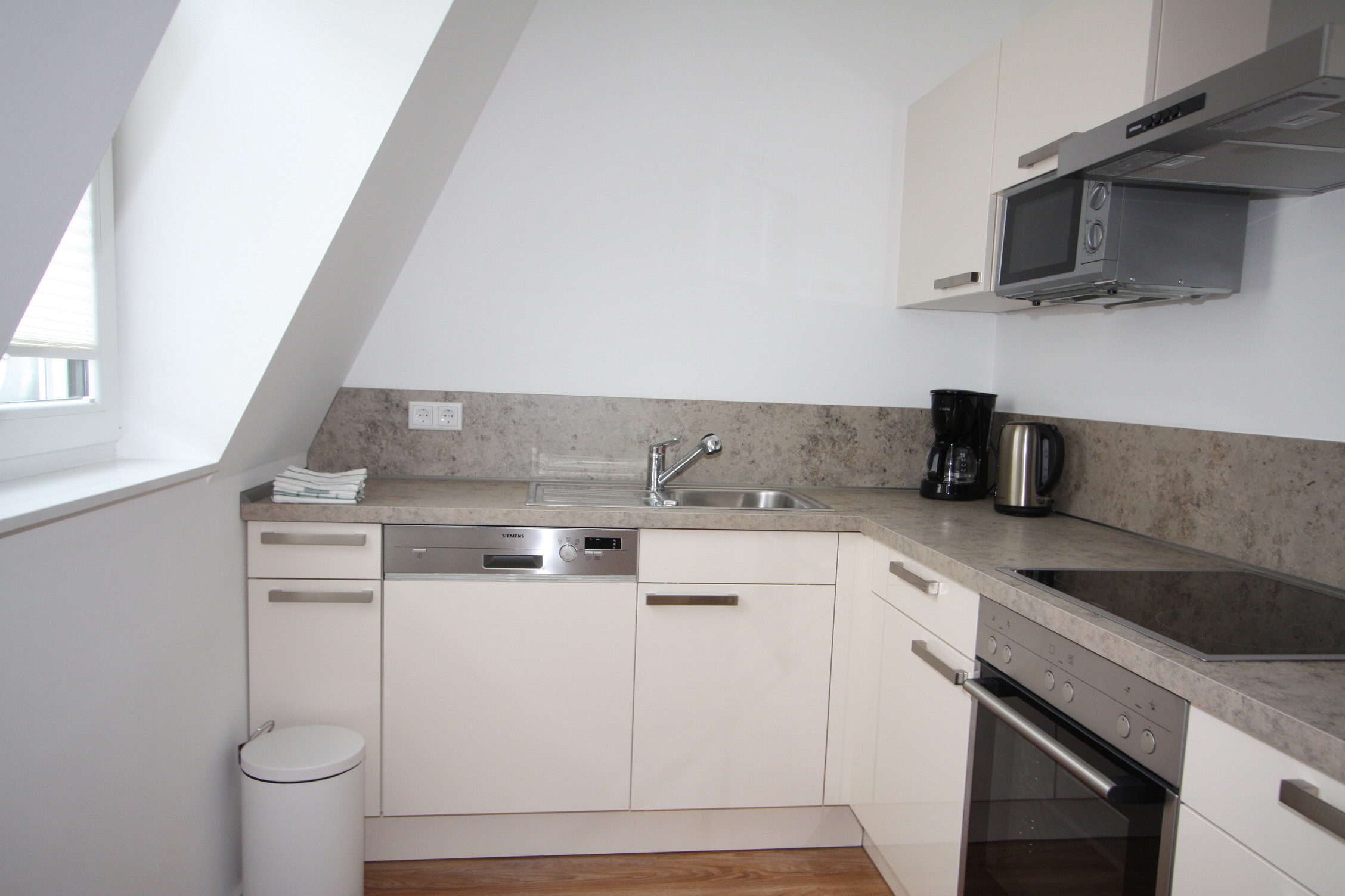 ZH-DM#*** P R I M E Shared Apartment im Nordend mit zwei Balkonen***