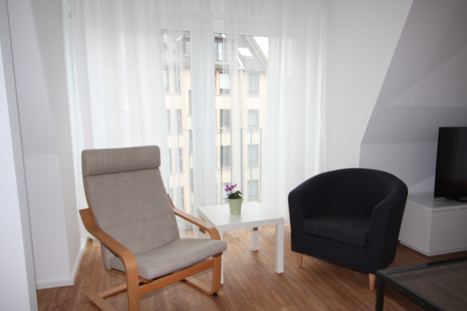 ZH-DM#*** P R I M E Shared Apartment im Nordend mit zwei Balkonen***